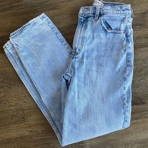Abercrombie & Fitch 90s Straight Leg Ultra High Rise Jeans